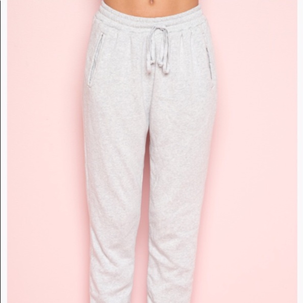 Brandy Melville Rosa Sweatpants
